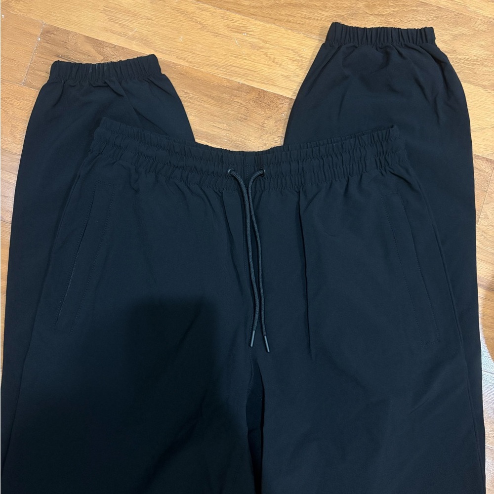 TNA Black Sweatpants Relaxed Fit Joggers